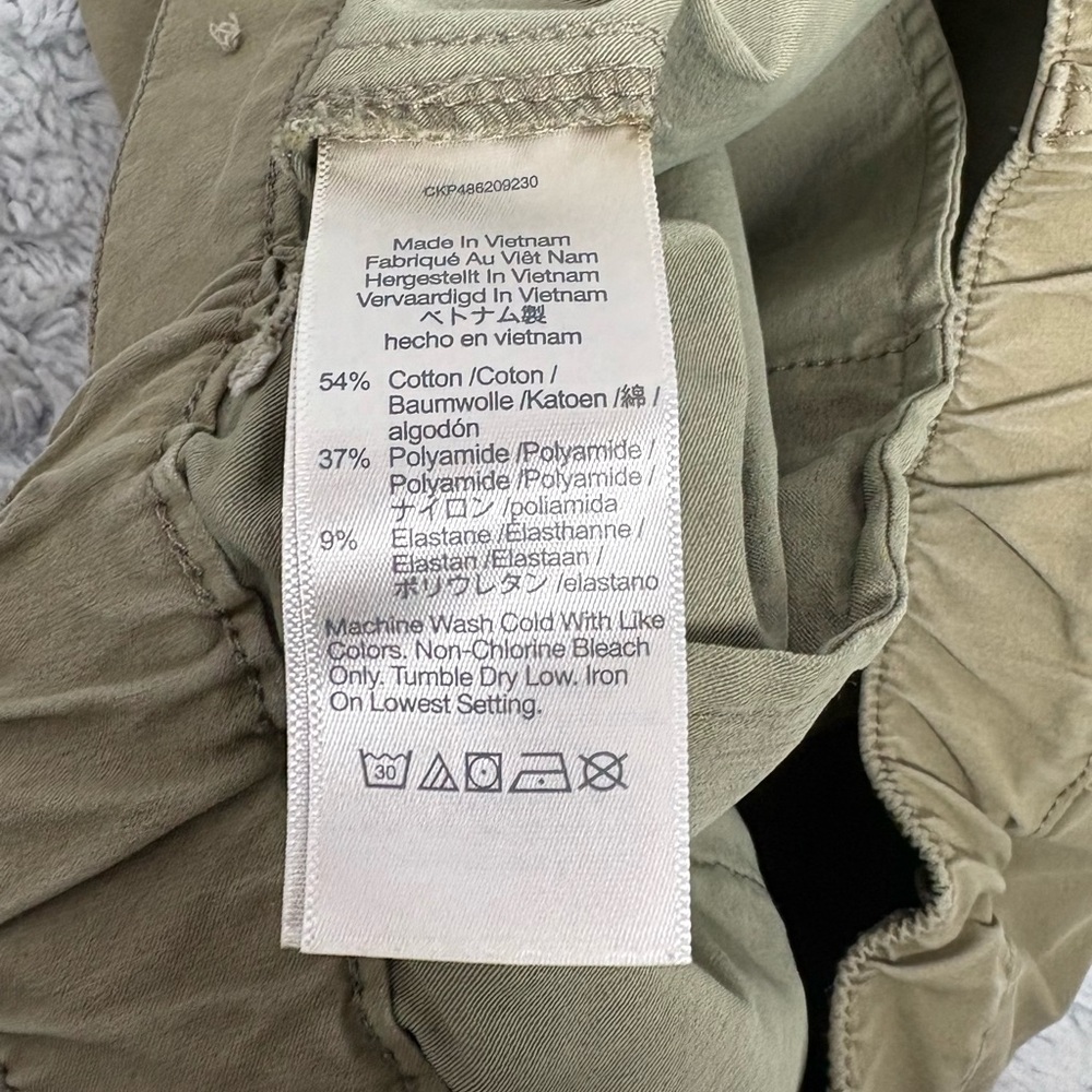 Madewell Olive Green Flat Front Men's Shorts - Picture 7 of 7